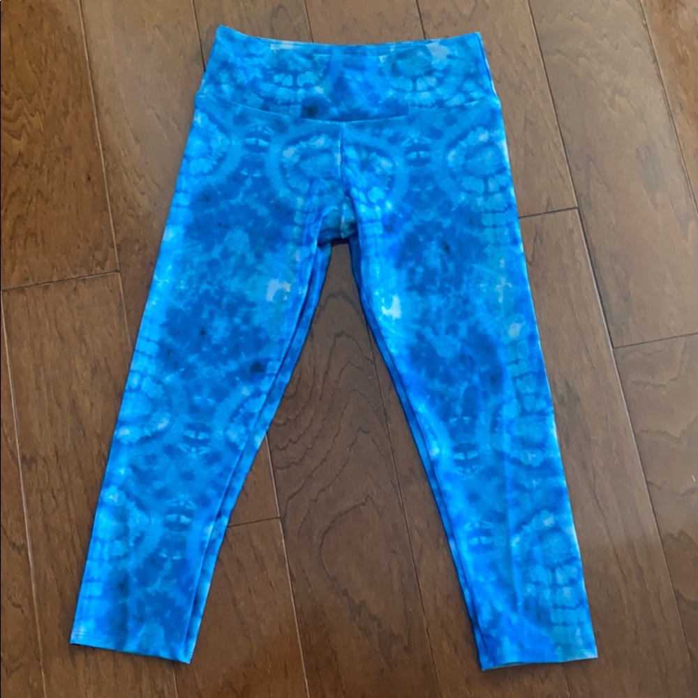 Blue tie dye Workout Capri pants. NWOT.